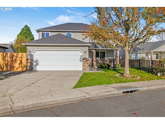 3818 Longridge Dr, Springfield, OR 97478