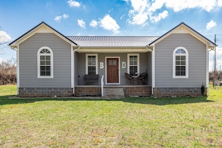 365 Voss St, Lawrenceburg, TN 38464