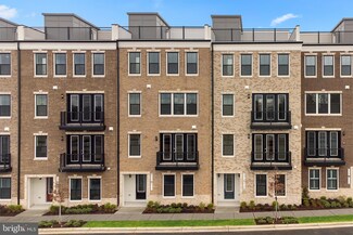 42714 Darala Dr, Ashburn, VA 20147