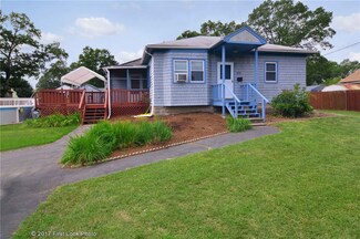 285 Sargent St, Warwick, RI 02888