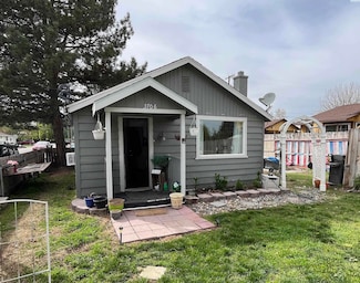 3706 Grant Loop, West Richland, WA 99353
