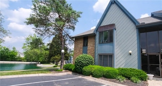1918 Washington Dr N, Dayton, OH 45458