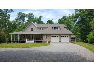 146 Laurel Ln, Warsaw, VA 22572