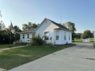 627 Cedar St, Osage, IA 50461