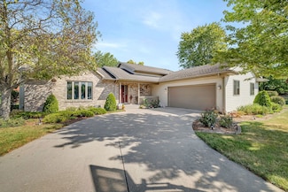 1420 Pinewood Ct, Morris, IL 60450