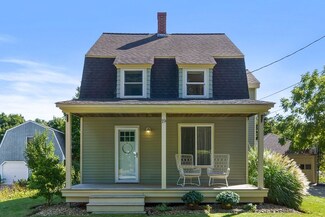 19 E Pine St, Plaistow, NH 03865