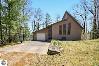 17158 W Rose Lake Rd, Leroy, MI 49655
