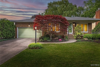 152 Bentham Pkwy E, Buffalo, NY 14226