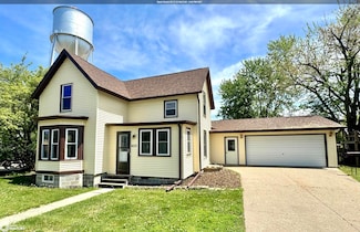 622 Main St, Grinnell, IA 50112