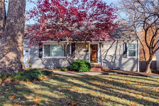 5112 W 72nd St, Prairie Village, KS 66208