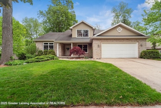 1058 Buckingham Rd, Haslett, MI 48840