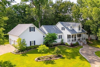 703 Rachael Ct, Carterville, IL 62918
