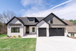 100 Wataga Ln, Loudon, TN 37774