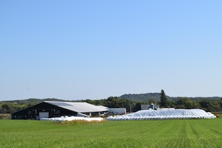 S7450 Morning Crest Rd, Augusta, WI 54722