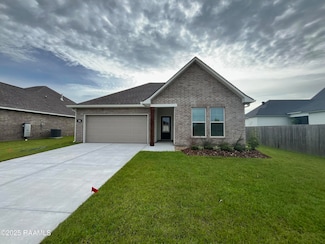 104 Yellowfin Ln, Youngsville, LA 70592