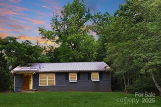 815 Peniel Rd, Columbus, NC 28722
