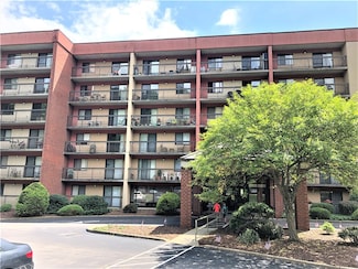 1987 Centurion Dr Unit 509, Pittsburgh, PA 15221
