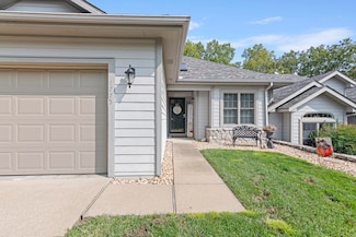 1775 Cedar Ridge Way, Branson West, MO 65737