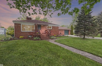 30 Connecticut Ave, Marysville, MI 48040