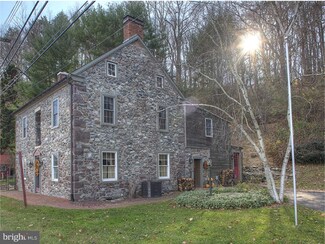 1631 Easton Rd, Kintnersville, PA 18930