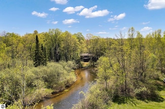 2899 River Bend, Traverse City, MI 49696