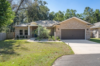 36 Lee Ln, Mary Esther, FL 32569