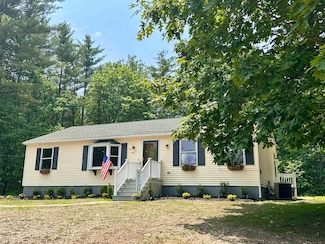 34 Darby Ln, Rochester, NH 03839