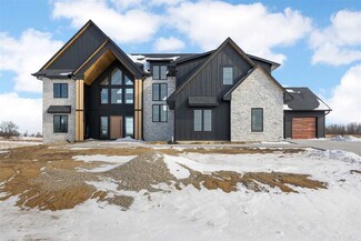 2210 Hemann Way NE, Solon, IA 52333