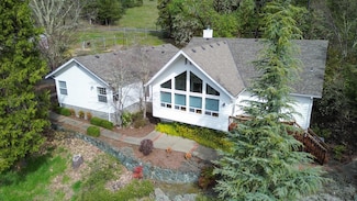 280 Naturescape Rd, Grants Pass, OR 97527