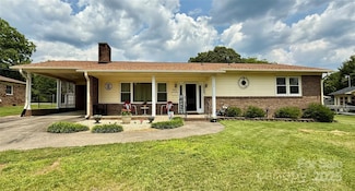 403 Kings Dr, Cherryville, NC 28021