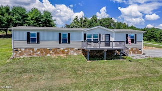 120 Maple Crest Cir, Surgoinsville, TN 37873