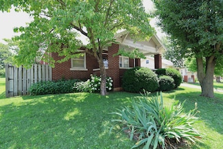 2214 N National Ave, Springfield, MO 65803