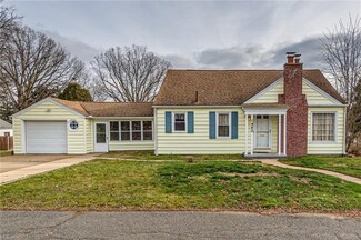 1403 Colonial Blvd NE, Canton, OH 44714