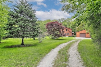 1175 Main Rd, Westport, MA 02790