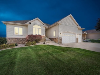 303 N Ridge Dr, Waunakee, WI 53597