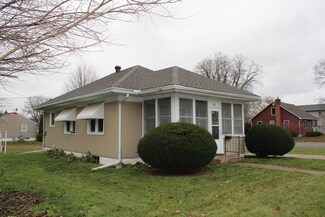 453 MacEman St, Winona, MN 55987