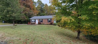 29616 Jennifer Dr, Mechanicsville, MD 20659