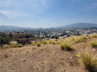 4751 Round Top Dr, Glendale, CA 91205