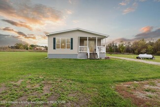 6642 E Spicerville Hwy, Eaton Rapids, MI 48827