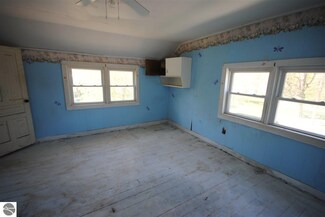8332 N Wheeler Rd, Wheeler, MI 48662