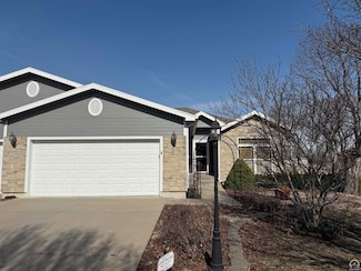 3402 NW 49th St, Topeka, KS 66618