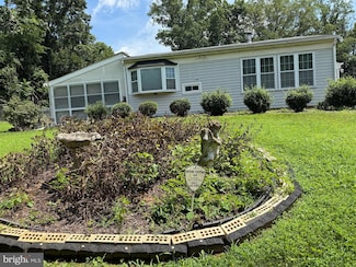 22705 Hawlings River Rd, Gaithersburg, MD 20882
