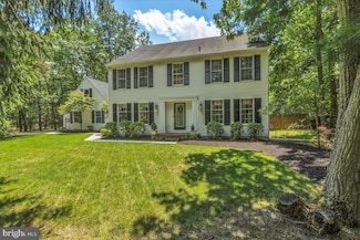 14 Glen Lake Dr, Medford, NJ 08055