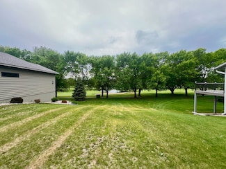 138 River Oaks Dr, Cold Spring, MN 56320