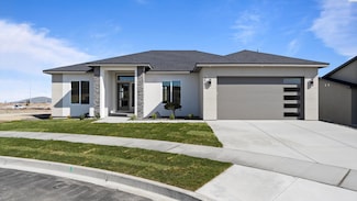 3752 Nuthatch St, Richland, WA 99352