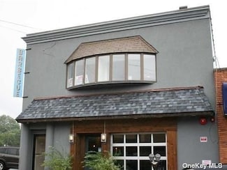 15 New St Unit 5, Huntington, NY 11743