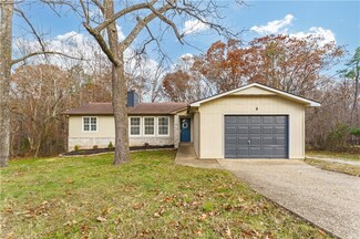 8 Dinton Cir, Bella Vista, AR 72714
