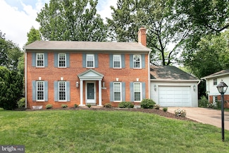609 Kearney Ct SW, Vienna, VA 22180