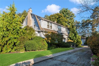 185 Wentworth Ave, Cranston, RI 02905