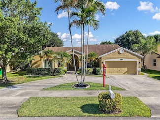 9770 SW 15th Dr, Plantation, FL 33324